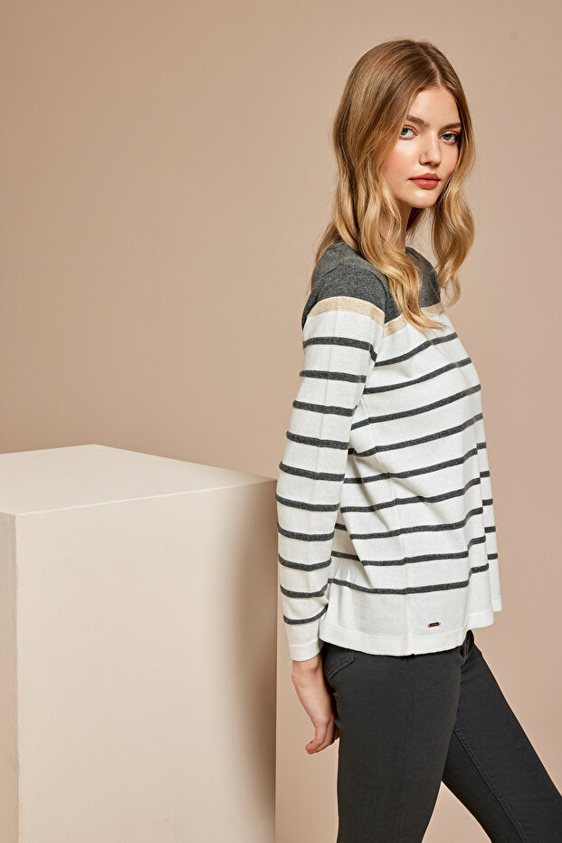 Çizgili Triko Bluz - 3
