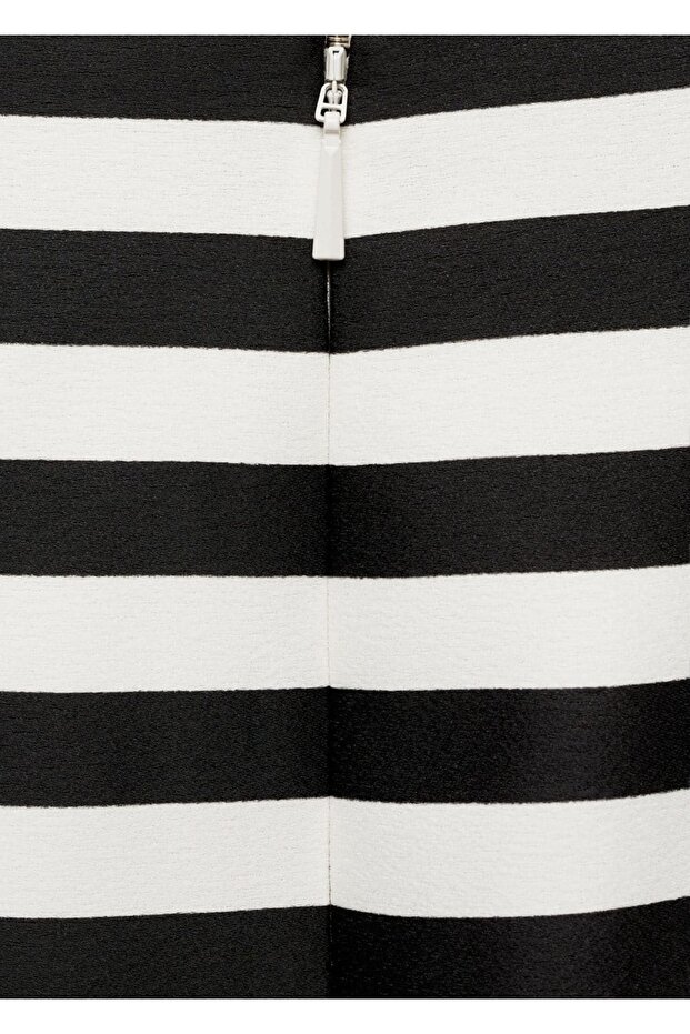 Çizgili triko mini etek - 5