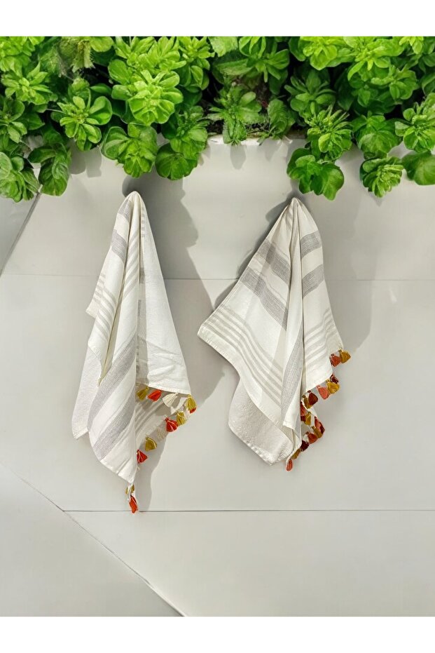 RENKLİ PONPONLU HAVLU - 1