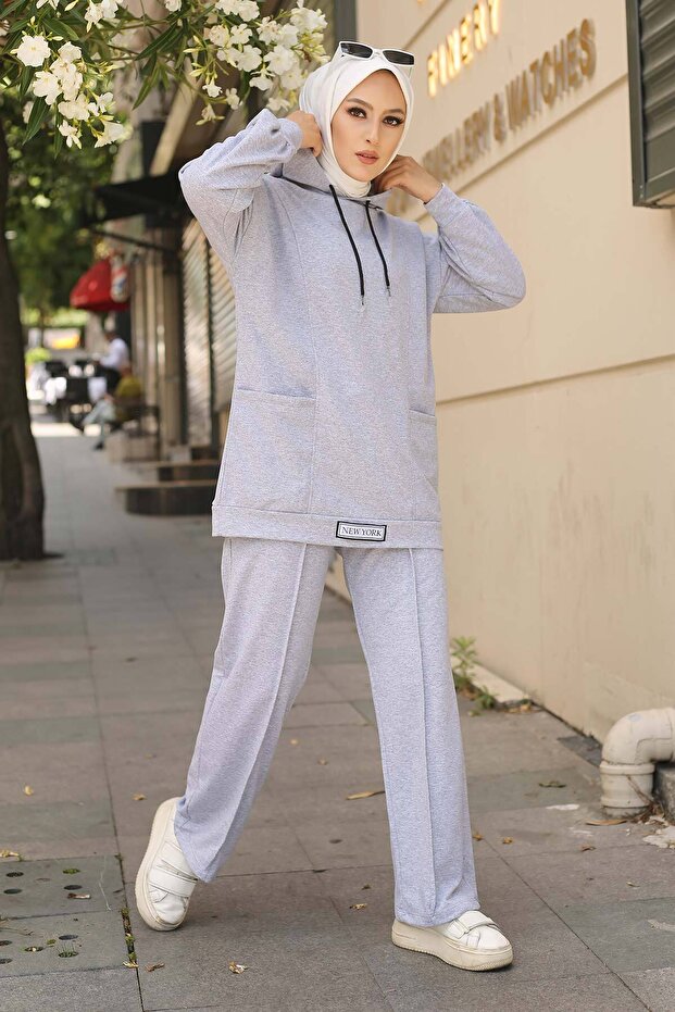 Gray Two Thread Hijab Set with Label on the Front - 2