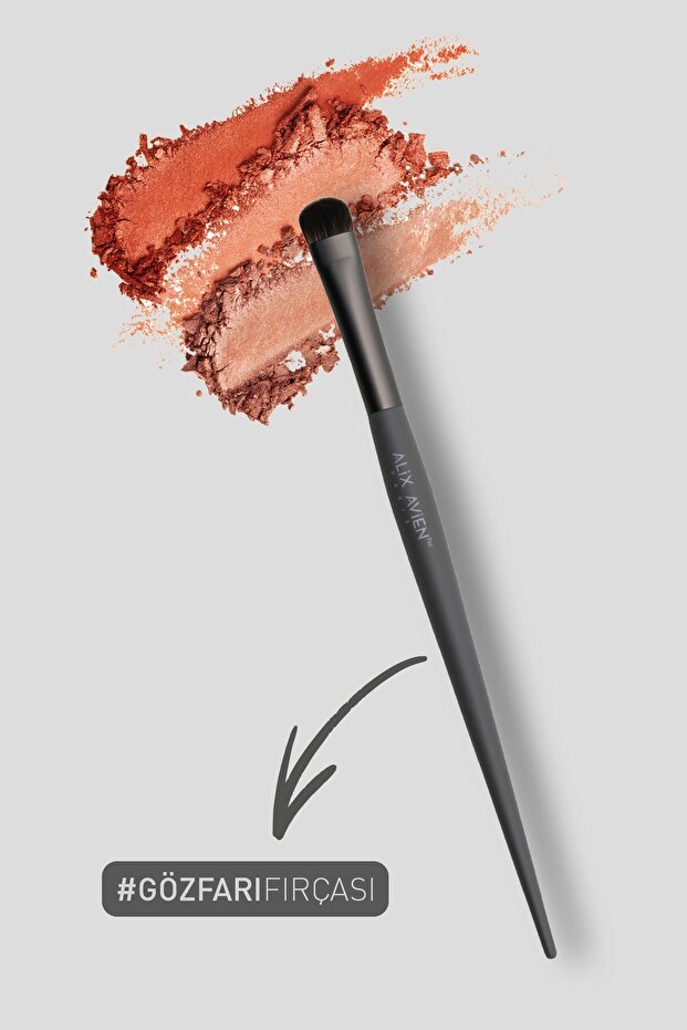 ALIX AVIEN EYESHADOW BRUSH