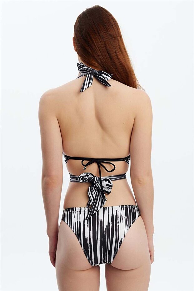 B1649 نموذج مجموعة بيكيني تصميم مثلث واسع - 3