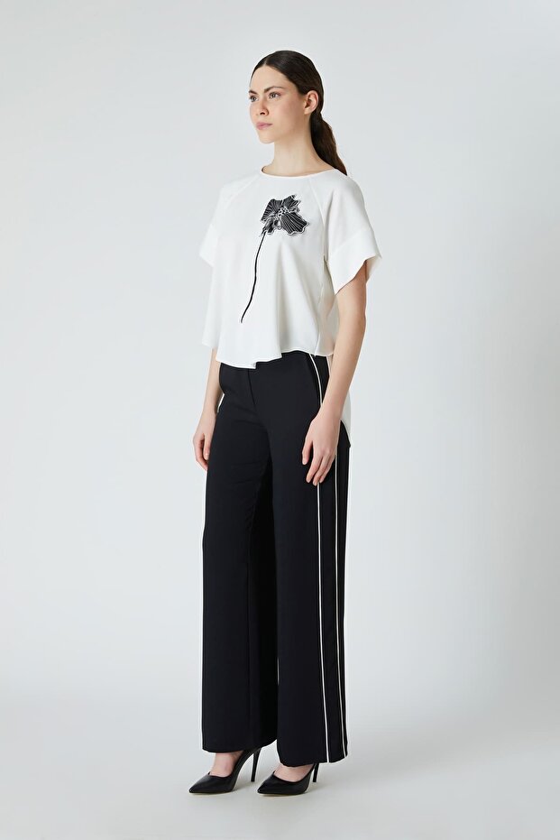 Çicek detaylı bluz - 3