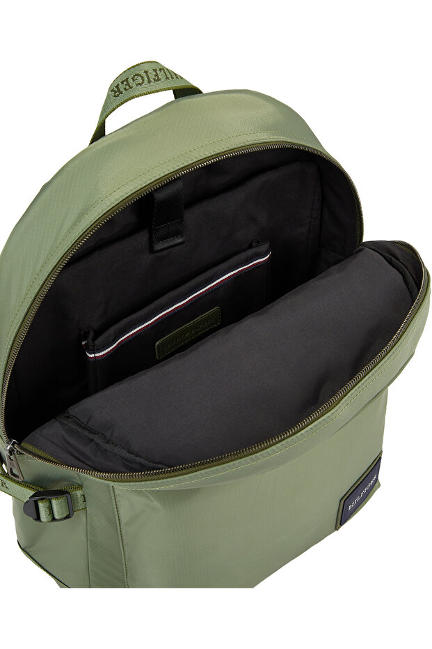 حقيبة ظهر صغيرة مزينة بشعار - 5