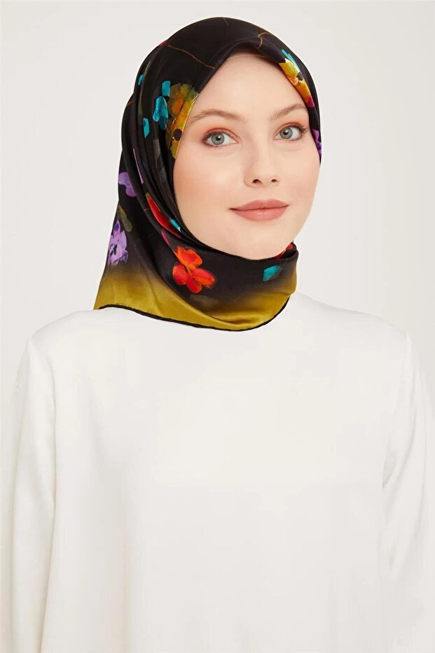 Nostalgia Series Twill Silk Scarf 9048-01Nt