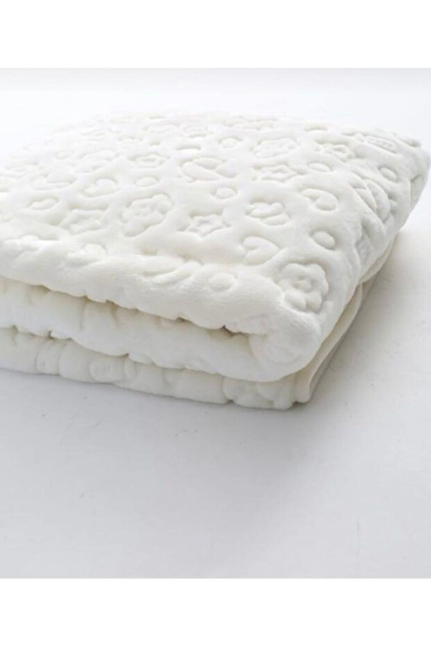 Embossed Plush Baby Blanket Ecru (Flower Pattern Oilcloth Bib with Gift:))