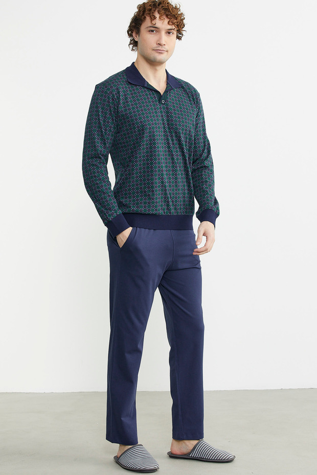 طقم بيجامة مريح منقوش باللون الأخضر - 4