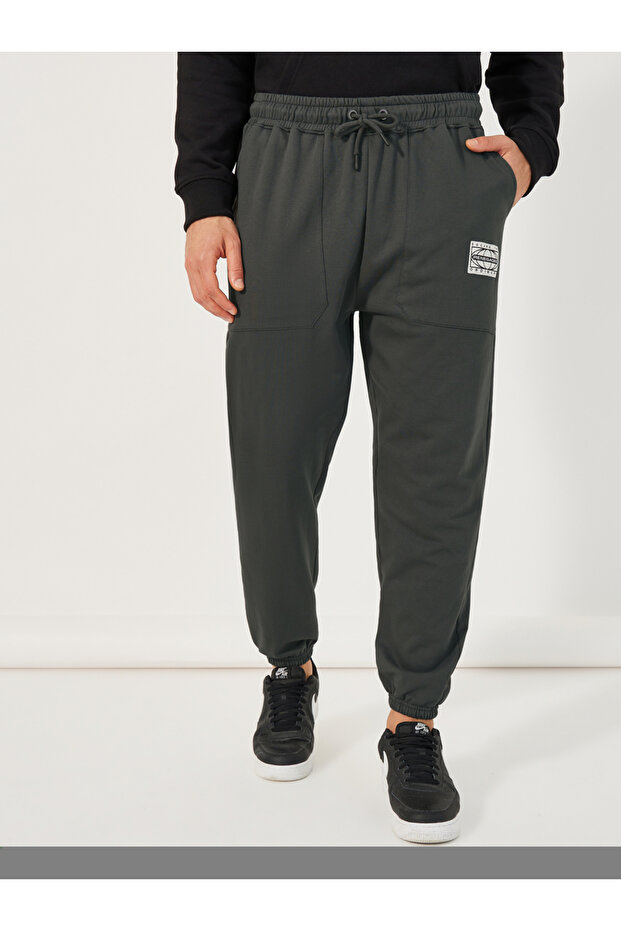 Patch Detail Oversized Joggers