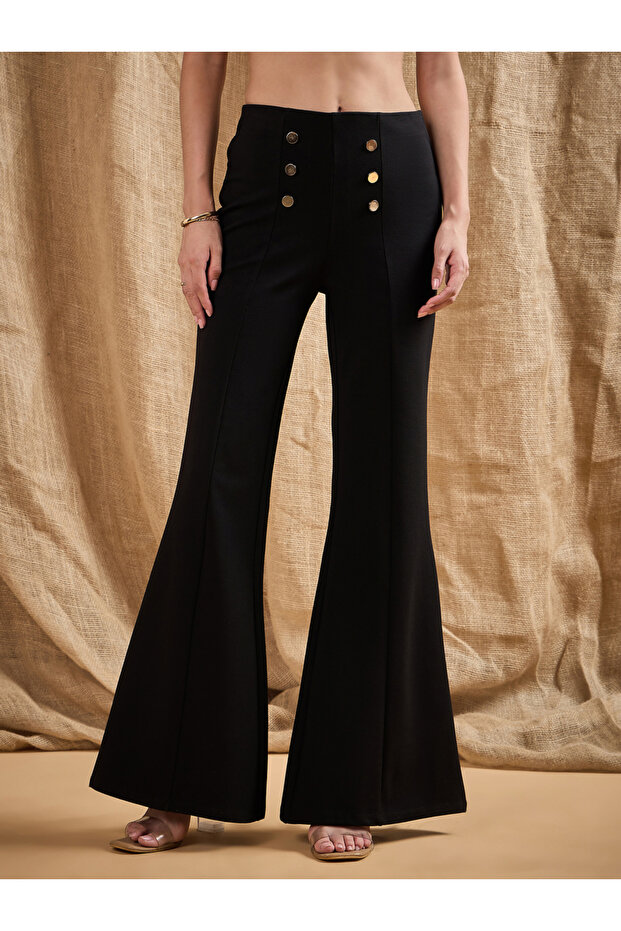 بنطال واسع من الأسفل بأزرار أمامية - 6