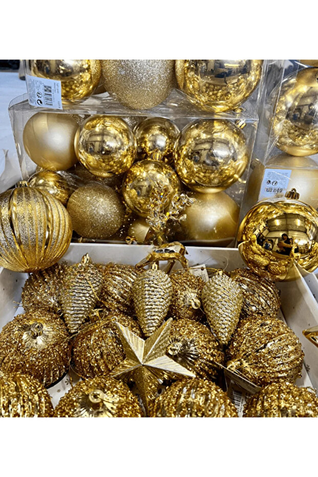 30 Pieces Cici Ball Gold Christmas Pine Tree Ornament Decor Ornament Set 6 cm