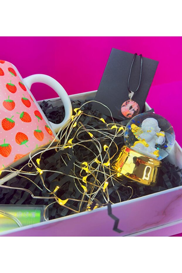 Çilek Tasarımlı Hediye Seti - 4