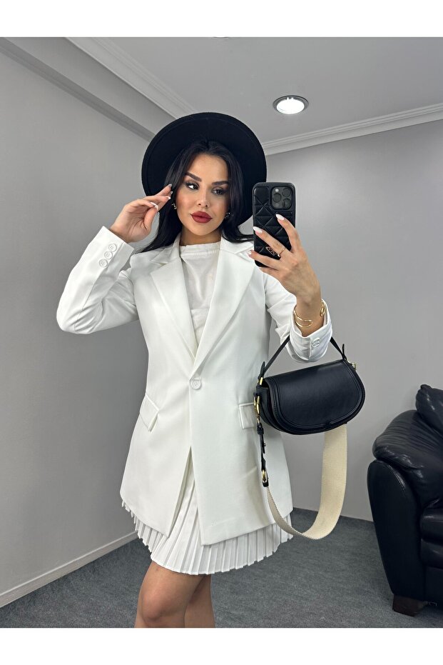 Modern Duruş Tek Düğmeli Blazer - 4