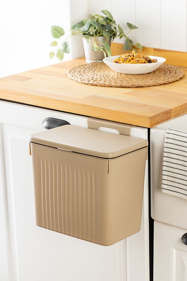 Tidy Bej 8lt Mutfak Tezgah Üstü Ve Dolap Askılı Çöp Kovası - 3