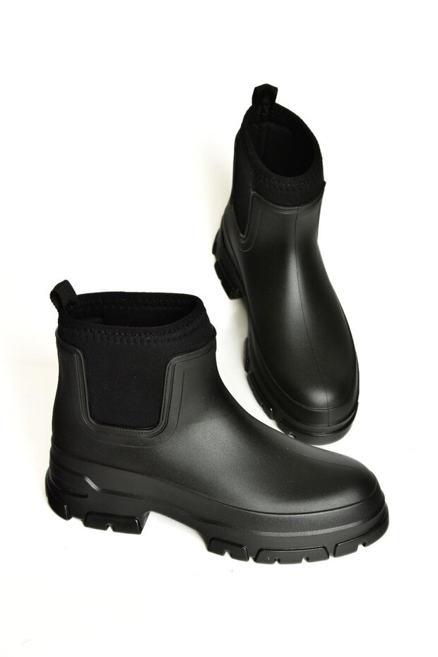 T858685409 Siyah Kalın Tabanlı Yağmur Botu - 9