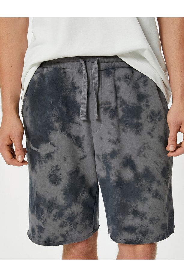 Oversize Bermuda Şort Beli Bağcıklı Soyut Baskılı Cepli - 5