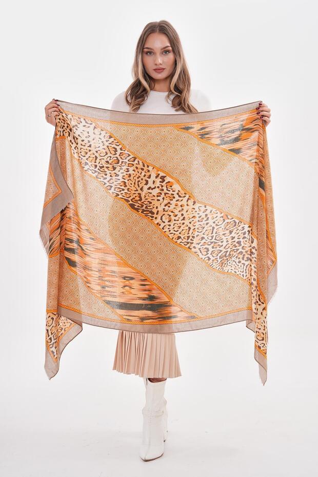 Şal de damă bej cu model - 2