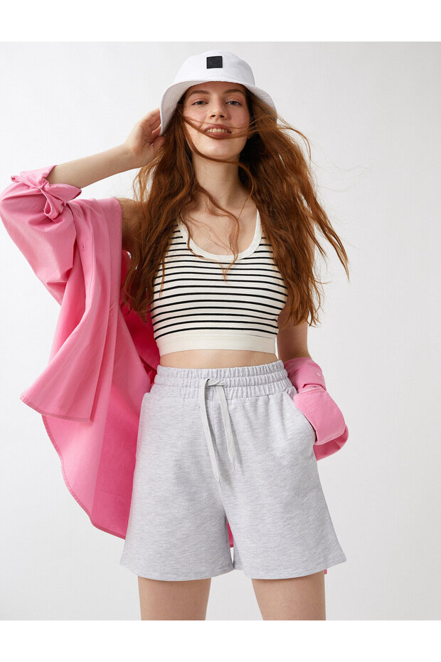 شورت حزام الخصر