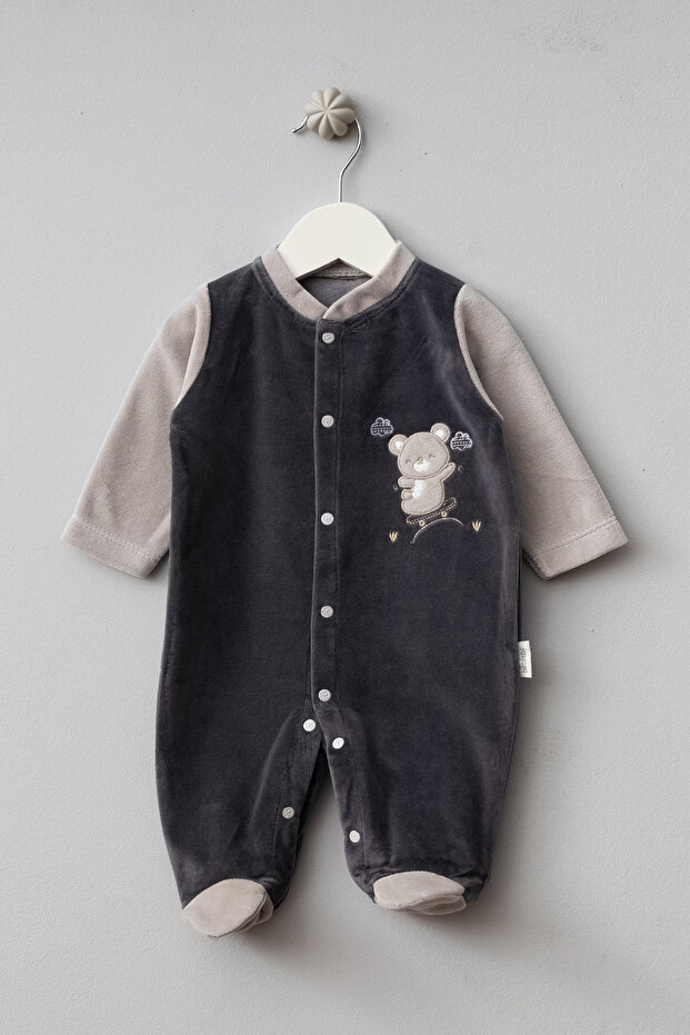 Cute Skateboarded Teddy Bear Patterned Cotton Baby Velvet Jumpsuit