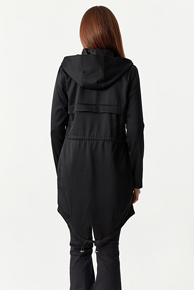 Kadın Kapüşonlu Parlak Kumaş Parka - 5