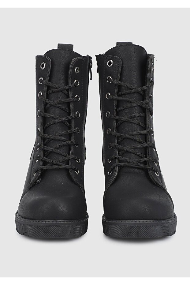 Siyah Kadın Bot - 3