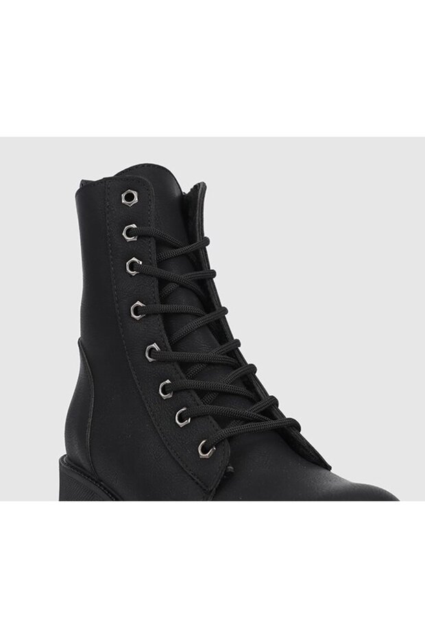 Siyah Kadın Bot - 5