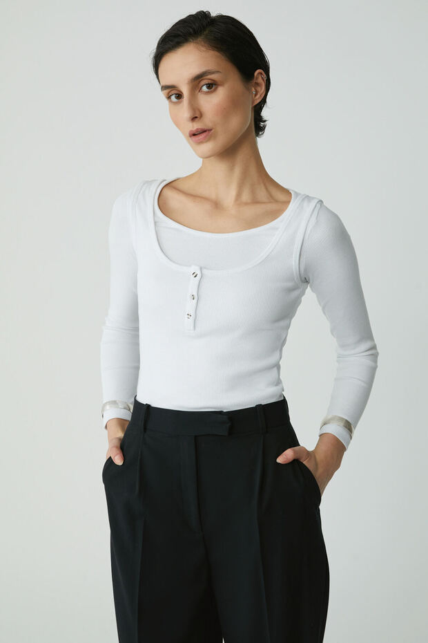 Modest Litzy Women's Slim Fit Narrow Mold Button Detail Thick Strap Hollow Collar White Undershirt