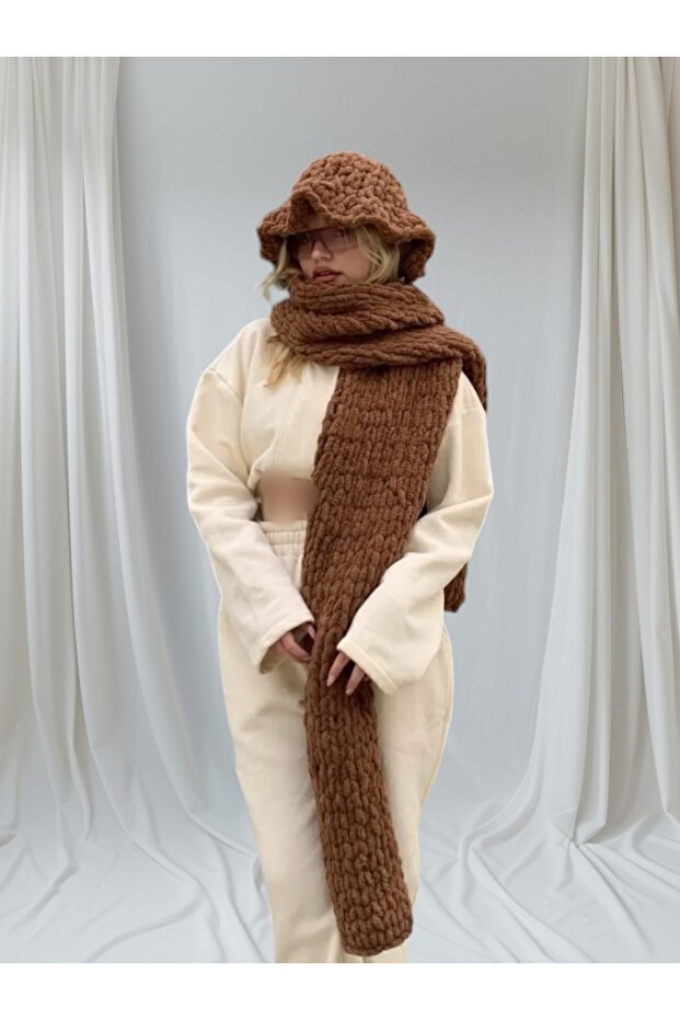 Scarf and Beanie Puffy 100% Hand Knitted Set (Make in Any Color You Want.)