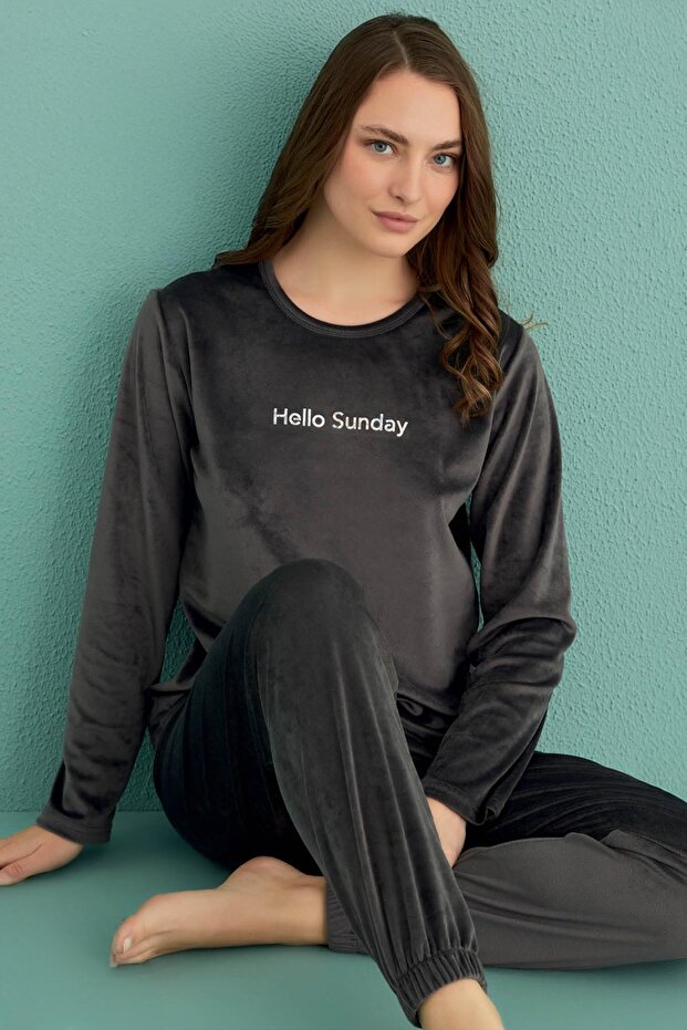 Women's Long Sleeve Velvet Smoked Pajamas Set C1T3N1O64-5