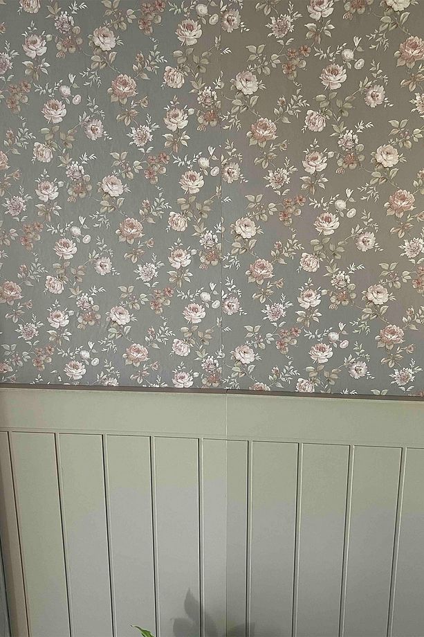 5346 Yeni Geniş Çiçek Gül Kurusu Gri Duvar Kağıdı 5,30 M² - 3