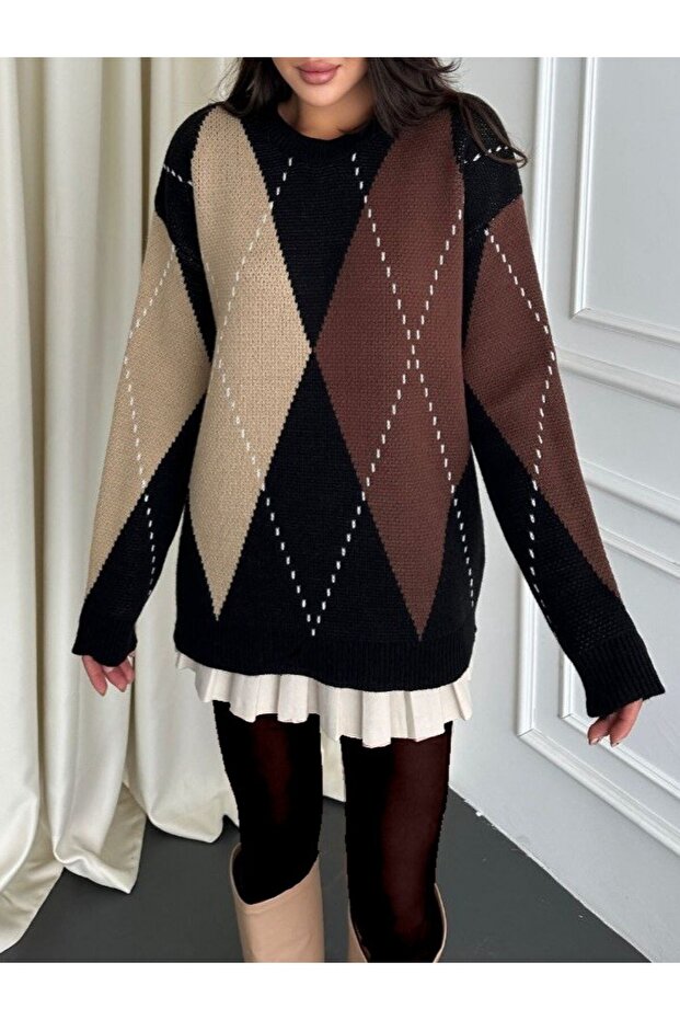 Baklava Pattern Thick Soft Sweater -Black - 2