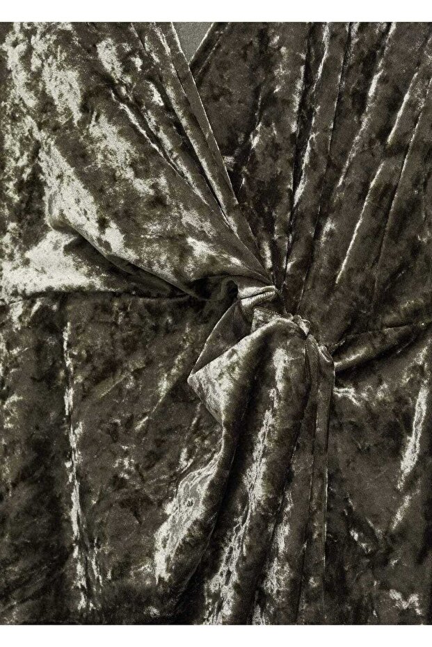 Düğümlü kadife elbise - 5