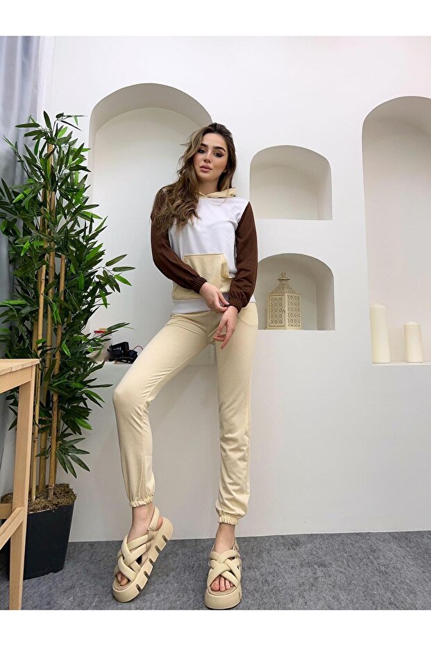 Trening multicolor cu glugă - 1