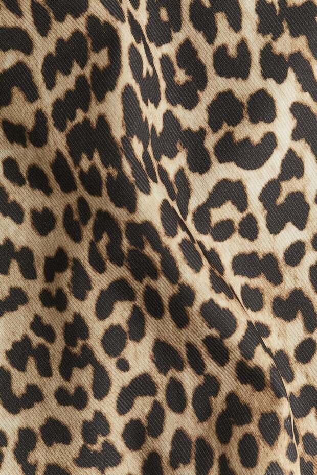 تنورة قصيرة - 2