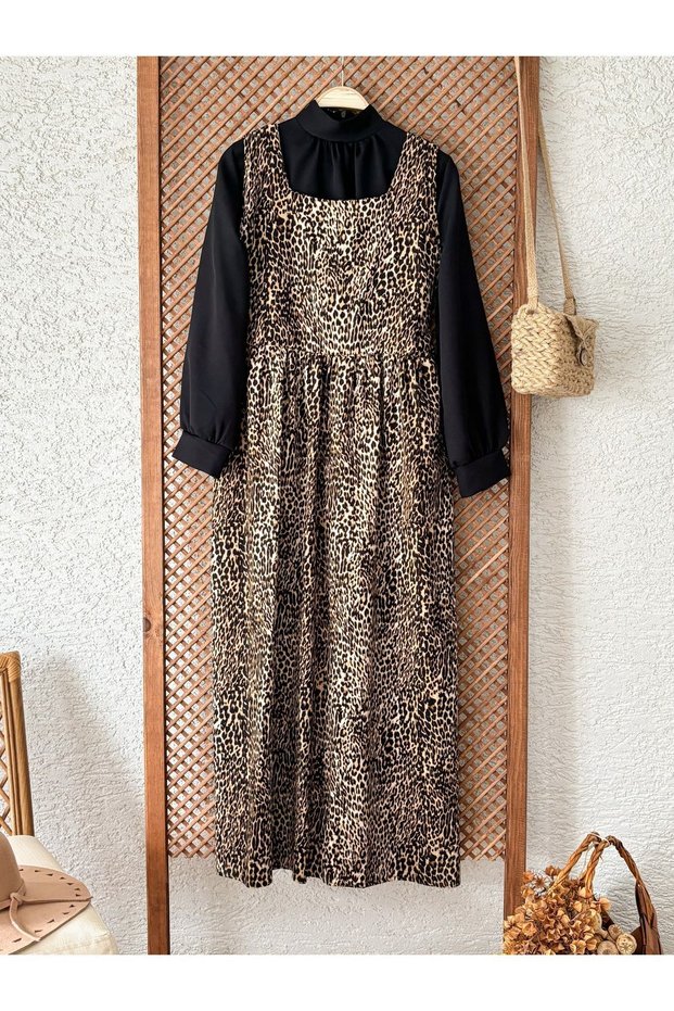 Black Crepe Blouse and Leopard Print Viscose Gilet Dress (Bluz-Gilet)