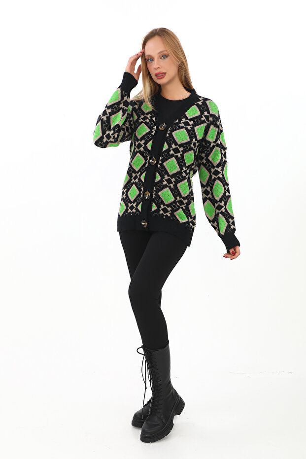 سترة صوفية محبوكة بنمط مربع وأزرار - 3