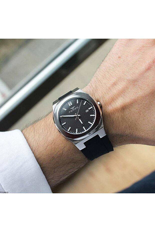 F11340j2 Men's Wristwatch