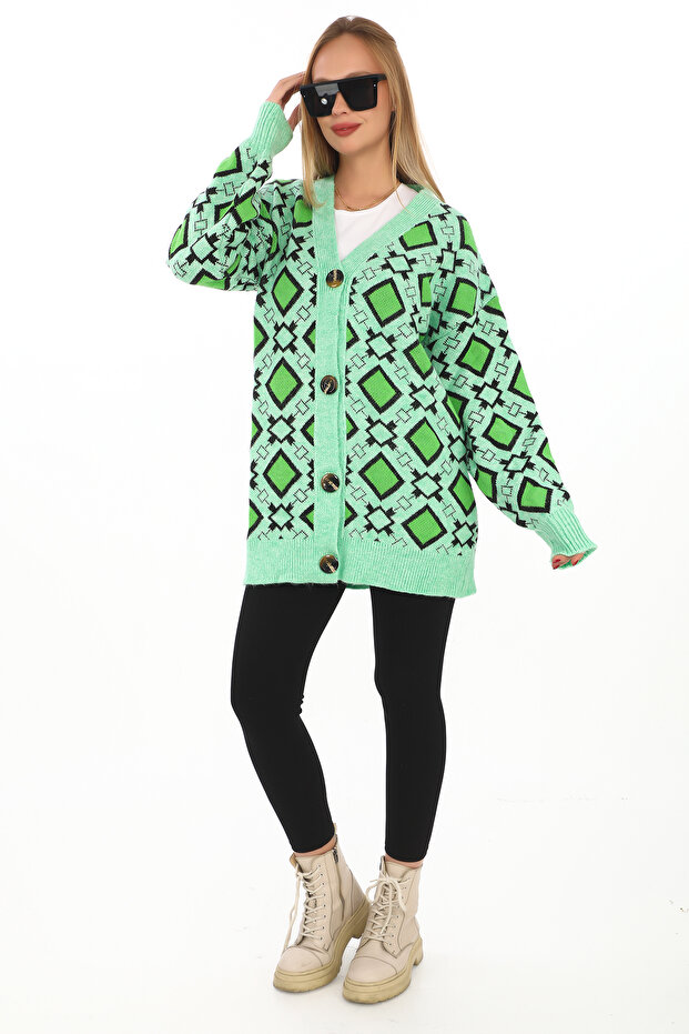 سترة صوفية محبوكة بنمط مربع وأزرار - 2