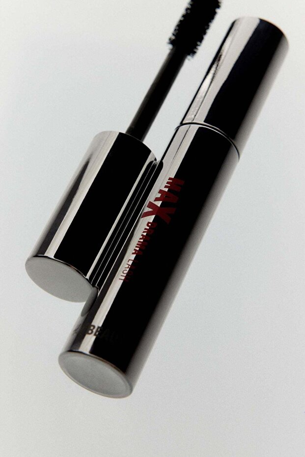 Volumizing mascara - 3