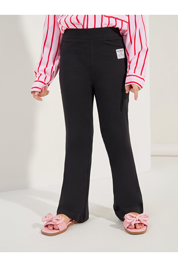 بنطال ضيق واسع بتفاصيل رقعة - 2