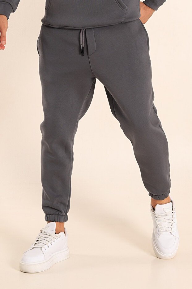 Men's Pocketed Elastic Leg Thick Sweatpants