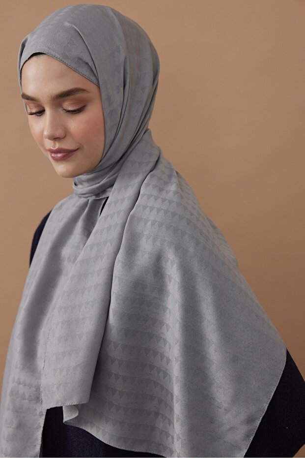 Soft Jacquard Series Triangle Pattern Shawl - 2