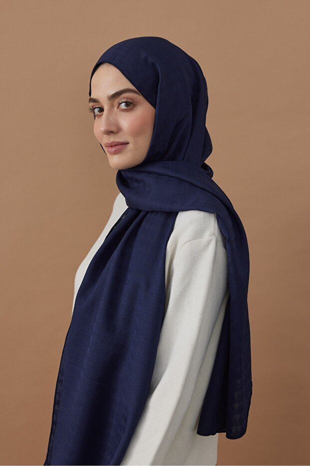 شال بنمط مثلث من سلسلة الجاكار الناعمة - 1