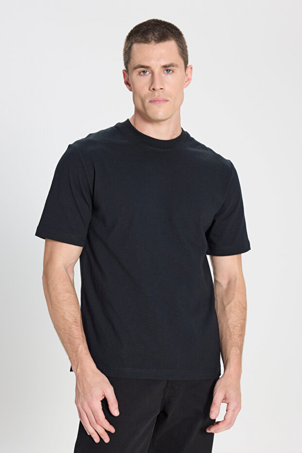 Regular Fit Regular Cut Crew Neck 100% Cotton Black T-Shirt