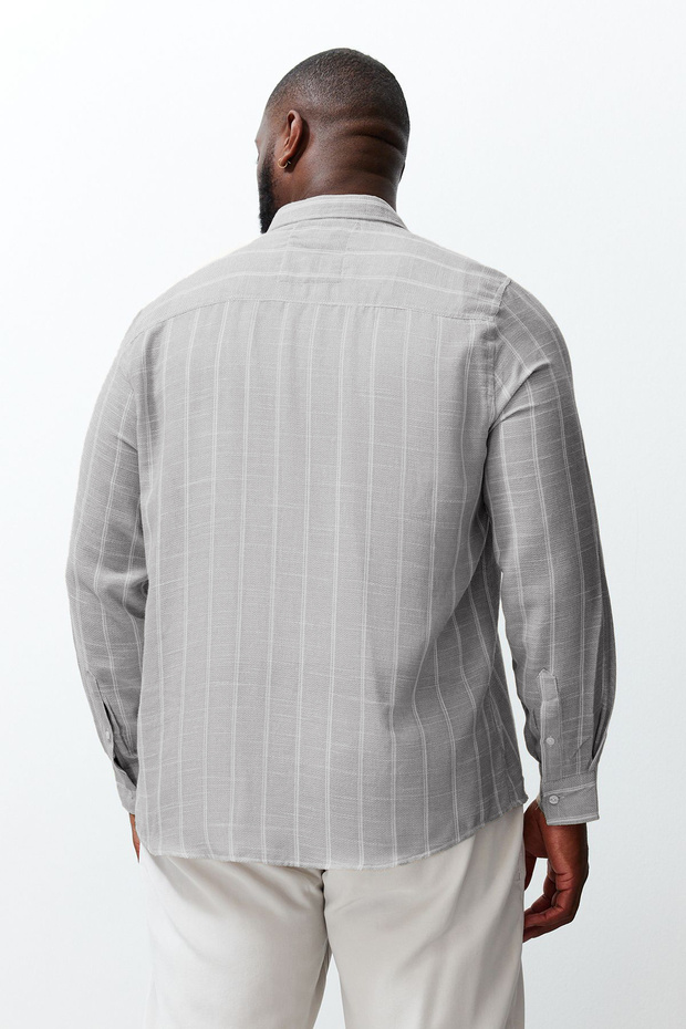 Haki Regular Fit Rahat Düğmeli Yaka Cizgili Büyük Beden Gömlek TMNSS23GO00095 - 5