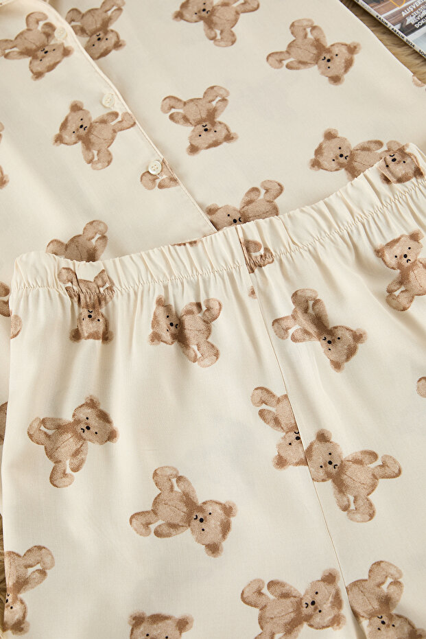 Bej Ayıcık Desenli Gömlek Yaka Viskon Dokuma Pijama Takımı TBBSS25AI00006 - 7