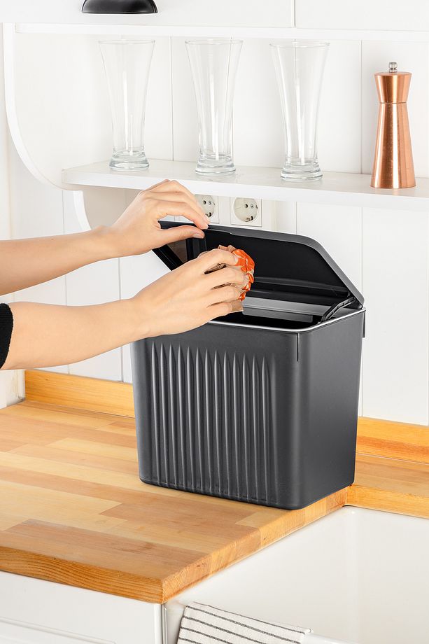 Tidy Antrasit 8lt Mutfak Tezgah Üstü Ve Dolap Askılı Çöp Kovası - 4