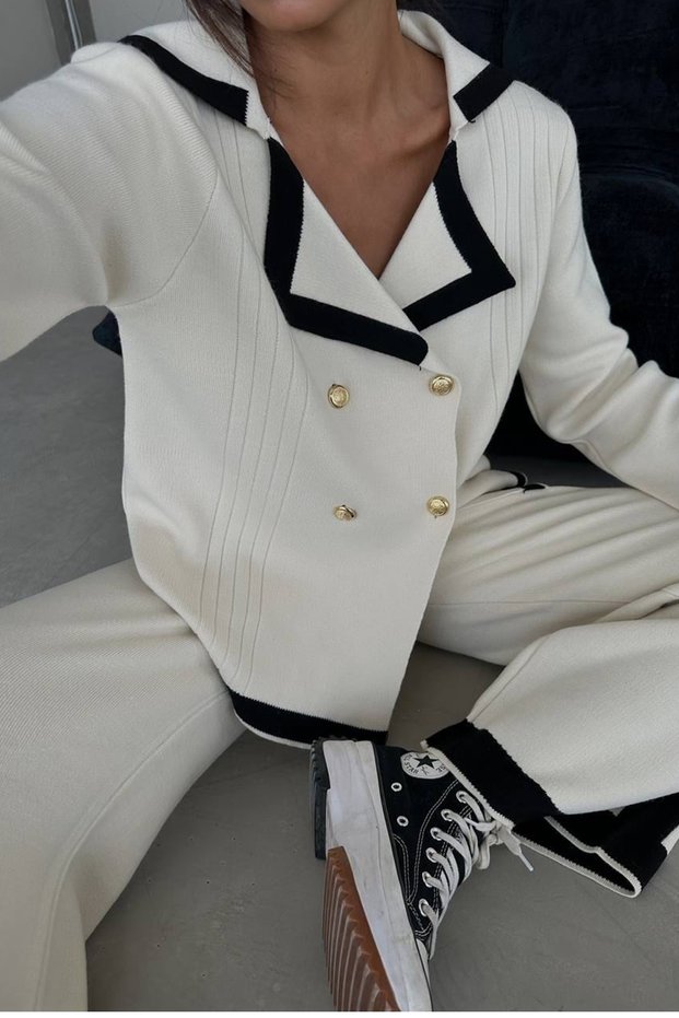 Button Detailed Flexible Knitwear Fabric Cardigan and High Waist Trousers White Double Knitwear Suit 2501