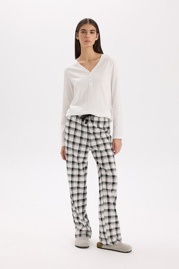 Fall in Love Pijama Takımı Uzun Kollu V Yaka Üst Kareli Esnek Belli Uzun Alt D2274AX24WN - 1