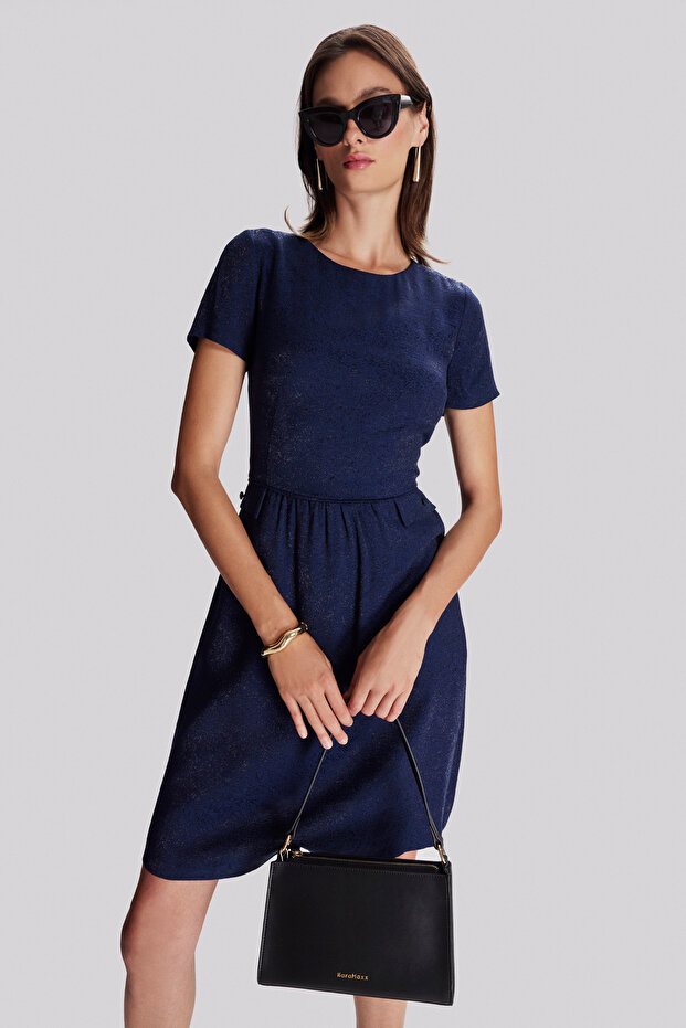 Dokulu Diz Boy Elbise - 1