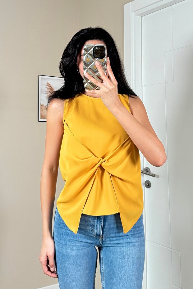 Sleeveless Blouse with Lacing Detail
